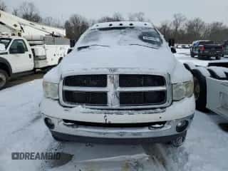 2004 Dodge 3500 SLT z VIN 3D7MU48C24G217004, wystawiony jako Copart lot #87841195 z przebiegiem 177 321 mil mil oraz Szkoda całkowita • Salvage title. Historia ofert i sprzedaży dostępna na DreamBid. Obrazek 5.