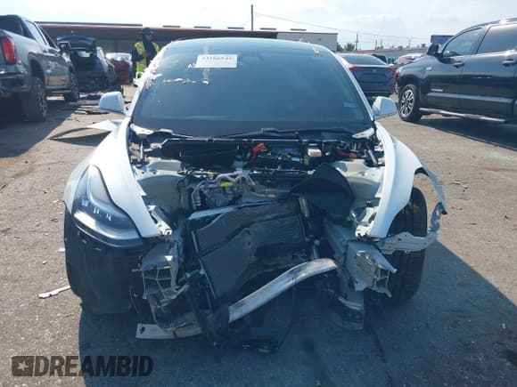 ✅ 2020 Tesla Model 3 Long Range • VIN: 5YJ3E1EB4LF601285 • Лот: 43186541. Опубликован ранее на IAAI с пробегом Не указан. Бесплатный доступ к архиву аукционных продаж из США и подробный отчёт об истории автомобиля на DreamBid. Изображение 6.