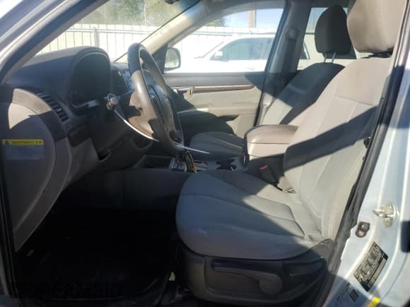 ✅ 2010 Hyundai Santa Fe GLS • VIN: 5NMSG3AB6AH402810 • Lot: 75755264. Listed on Copart with 174,391 mi. Free auction sales archive from the USA and detailed vehicle history report at DreamBid. Image 7.