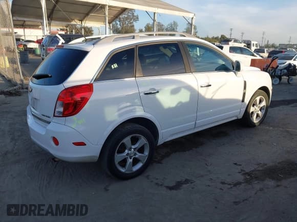 ✅ 2014 Chevrolet Captiva Sport LT • VIN: 3GNAL3EK5ES674210 • Lot: 43658102. Wystawiony na IAAI z przebiegiem 134 778 mil. Bezpłatny archiwum sprzedaży aukcyjnych z USA i szczegółowy raport historii pojazdu na DreamBid. Zdjęcie 4.