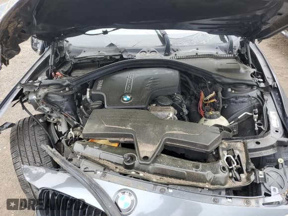 ✅ 2015 BMW 3 Series 328i xDrive • VIN: WBA3B5G58FNS15205 • Lot: 56111085. Wystawiony na Copart z przebiegiem 85 791 mil. Bezpłatny archiwum sprzedaży aukcyjnych z USA i szczegółowy raport historii pojazdu na DreamBid. Zdjęcie 11.