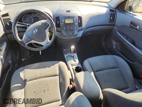 ✅ 2009 Hyundai Elantra Touring • VIN: KMHDC86E39U038477 • Lot: 91495735. Listed on Copart with 225,816 mi. Free auction sales archive from the USA and detailed vehicle history report at DreamBid. Image 8.