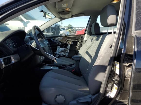 ✅ 2011 Mitsubishi Galant FE • VIN: 4A32B2FF4BE014769 • Lot: 68899874. Listed on Copart with 87,681 mi. Free auction sales archive from the USA and detailed vehicle history report at DreamBid. Image 7.