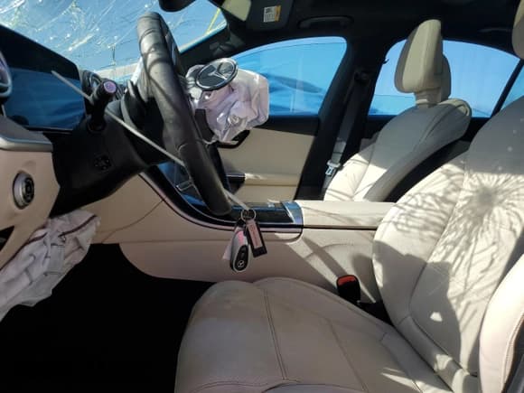 ✅ 2023 Mercedes-Benz C 300 • VIN: W1KAF4GB1PR087291 • Lot: 82484075. Listed on Copart with 31,483 mi. Free auction sales archive from the USA and detailed vehicle history report at DreamBid. Image 7.