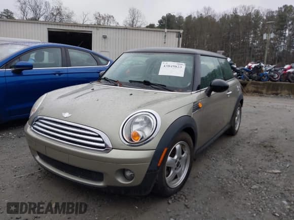 ✅ 2008 MINI Hardtop • VIN: WMWMF33588TT63923 • Lot: 43849823. Listed on IAAI with 112,756 mi. Free auction sales archive from the USA and detailed vehicle history report at DreamBid. Image 2.