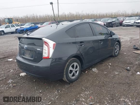 ✅ 2015 Toyota Prius Two • VIN: JTDKN3DU8F0424351 • Lot: 43750074. Listed on IAAI with 198,519 mi. Free auction sales archive from the USA and detailed vehicle history report at DreamBid. Image 4.