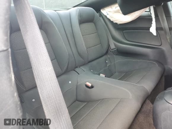 ✅ 2016 Ford Mustang V6 • VIN: 1FA6P8AMXG5257739 • Lot: 90366405. Listed on Copart with 106,260 mi. Free auction sales archive from the USA and detailed vehicle history report at DreamBid. Image 10.