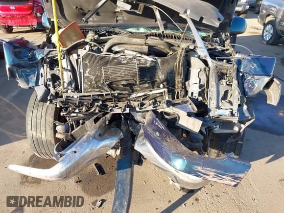 ✅ 2005 Chevrolet Tahoe LS • VIN: 1GNEC13T75R144714 • Lot: 43661895. Wystawiony na IAAI z przebiegiem Nie podano. Bezpłatny archiwum sprzedaży aukcyjnych z USA i szczegółowy raport historii pojazdu na DreamBid. Zdjęcie 10.