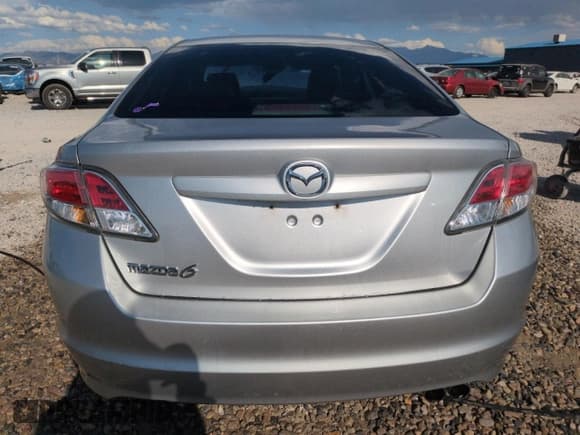 ✅ 2011 Mazda 6 i Grand Touring • VIN: 1YVHZ8CH1B5M02540 • Lot: 63671455. Listed on Copart with 184,803 mi. Free auction sales archive from the USA and detailed vehicle history report at DreamBid. Image 6.
