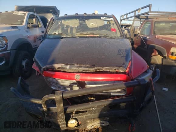 2003 Dodge 3500 ST z VIN 3D3MU48C13G831638, wystawiony jako Copart lot #75489004 z przebiegiem 247 635 mil mil oraz Szkoda całkowita • Salvage title. Historia ofert i sprzedaży dostępna na DreamBid. Obrazek 5.