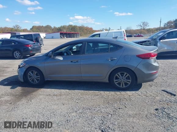 ✅ 2018 Hyundai Elantra SEL • VIN: 5NPD84LF7JH334144 • Lot: 43521235. Listed on IAAI with 100,952 mi. Free auction sales archive from the USA and detailed vehicle history report at DreamBid. Image 14.
