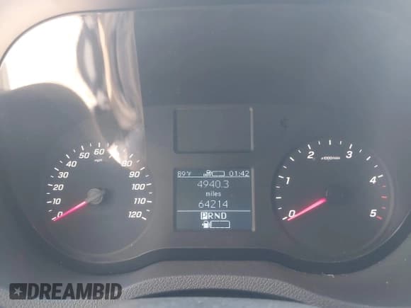 ✅ 2020 Mercedes-Benz Sprinter Cargo • VIN: W1Y4EBHY8LT031794 • Lot: 43135747. Wystawiony na IAAI z przebiegiem 64 214 mil. Bezpłatny archiwum sprzedaży aukcyjnych z USA i szczegółowy raport historii pojazdu na DreamBid. Zdjęcie 7.