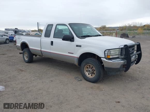 ✅ 2004 Ford F-350 XL • VIN: 1FTSX31P54EB20340 • Lot: 43564101. Listed on IAAI with 306,779 mi. Free auction sales archive from the USA and detailed vehicle history report at DreamBid. Image 1.
