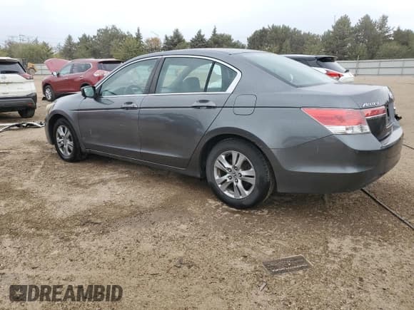 ✅ 2011 Honda Accord SE • VIN: 1HGCP2F67BA058332 • Lot: 86301035. Wystawiony na Copart z przebiegiem 268 628 mil. Bezpłatny archiwum sprzedaży aukcyjnych z USA i szczegółowy raport historii pojazdu na DreamBid. Zdjęcie 2.