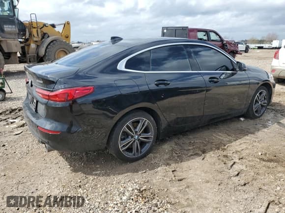 ✅ 2023 BMW 2 Series 228i • VIN: WBA53AK07P7M54924 • Lot: 45109005. Wystawiony na Copart z przebiegiem 34 498 mil. Bezpłatny archiwum sprzedaży aukcyjnych z USA i szczegółowy raport historii pojazdu na DreamBid. Zdjęcie 3.