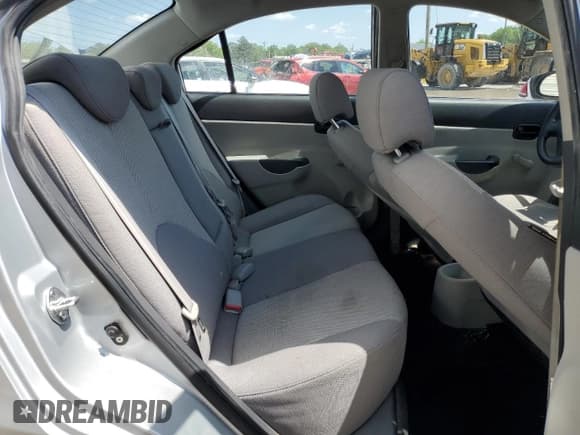 ✅ 2009 Hyundai Accent Auto GLS • VIN: KMHCN46C09U346333 • Лот: 51064385. Опубликован ранее на Copart с пробегом 36 804 миль. Бесплатный доступ к архиву аукционных продаж из США и подробный отчёт об истории автомобиля на DreamBid. Изображение 10.