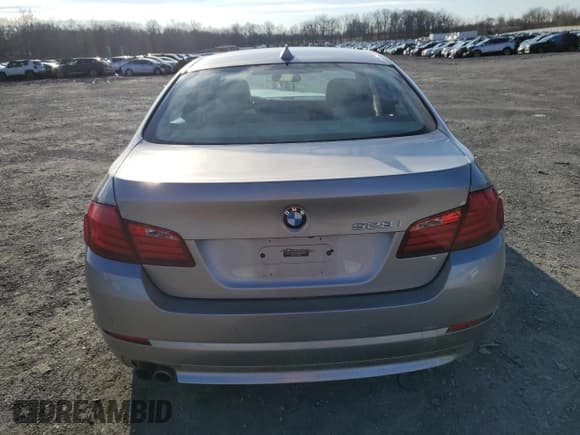 ✅ 2012 BMW 5 Series 528i xDrive • VIN: WBAXH5C59CDW02031 • Lot: 55122265. Listed on Copart with Not provided. Free auction sales archive from the USA and detailed vehicle history report at DreamBid. Image 6.