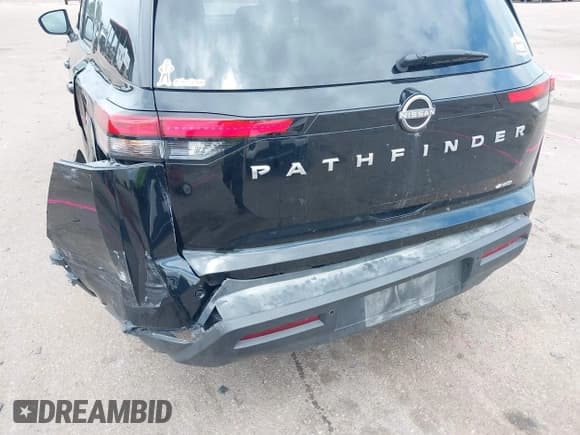 ✅ 2024 Nissan Pathfinder S • VIN: 5N1DR3AC7RC281707 • Lot: 42870153. Wystawiony na IAAI z przebiegiem 13 883 mil. Bezpłatny archiwum sprzedaży aukcyjnych z USA i szczegółowy raport historii pojazdu na DreamBid. Zdjęcie 17.