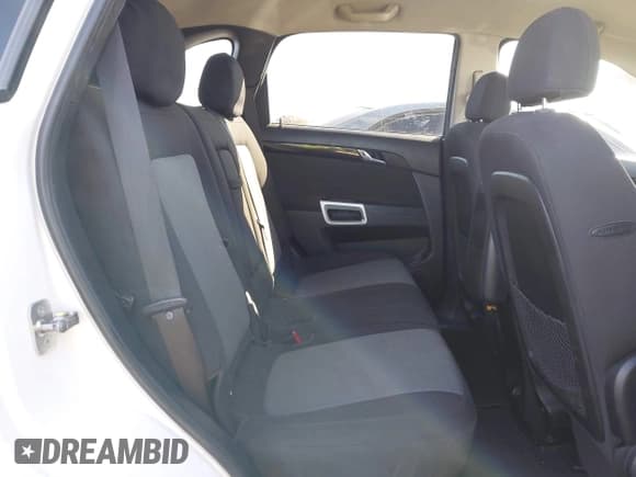 ✅ 2014 Chevrolet Captiva Sport LT • VIN: 3GNAL3EK6ES652197 • Lot: 42450352. Wystawiony na IAAI z przebiegiem 110 723 mil. Bezpłatny archiwum sprzedaży aukcyjnych z USA i szczegółowy raport historii pojazdu na DreamBid. Zdjęcie 8.