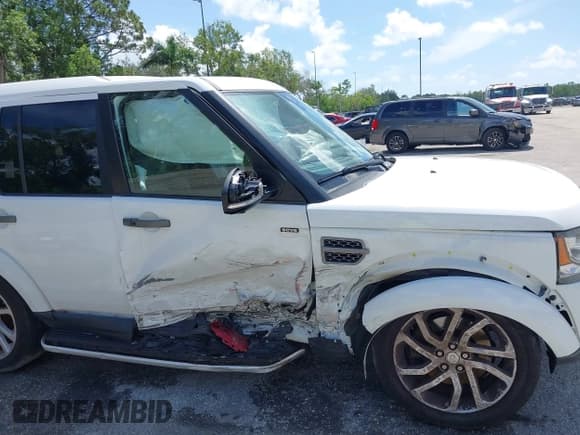 ✅ 2016 Land Rover LR4 HSE • VIN: SALAG2V64GA809426 • Лот: 42751894. Опубликован ранее на IAAI с пробегом 119 277 миль. Бесплатный доступ к архиву аукционных продаж из США и подробный отчёт об истории автомобиля на DreamBid. Изображение 6.