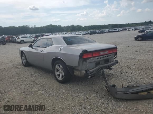 ✅ 2014 Dodge Challenger SXT • VIN: 2C3CDYAG6EH214767 • Lot: 61106264. Wystawiony na Copart z przebiegiem Nie podano. Bezpłatny archiwum sprzedaży aukcyjnych z USA i szczegółowy raport historii pojazdu na DreamBid. Zdjęcie 2.