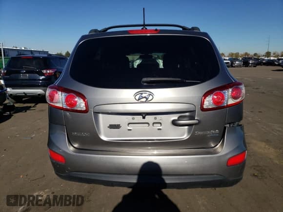 ✅ 2011 Hyundai Santa Fe GLS • VIN: 5XYZGDAB4BG081186 • Lot: 80864454. Listed on Copart with 154,546 mi. Free auction sales archive from the USA and detailed vehicle history report at DreamBid. Image 6.