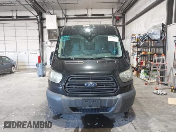 ✅ 2015 Ford Transit Cargo • VIN: 1FTYR2CM8FKA73018 • Лот: 43504238. Опубликован ранее на IAAI с пробегом 228 357 миль. Бесплатный доступ к архиву аукционных продаж из США и подробный отчёт об истории автомобиля на DreamBid. Изображение 12.