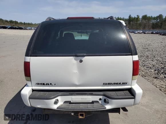 ✅ 2001 Chevrolet Blazer LS • VIN: 1GNDT13W71K230422 • Lot: 54924005. Wystawiony na Copart z przebiegiem 171 035 mil. Bezpłatny archiwum sprzedaży aukcyjnych z USA i szczegółowy raport historii pojazdu na DreamBid. Zdjęcie 6.