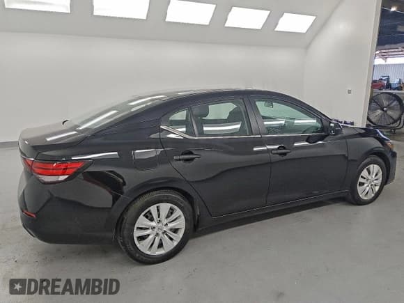 ✅ 2024 Nissan Sentra S • VIN: 3N1AB8BV5RY372347 • Lot: 95891515. Listed on Copart with 28,400 mi. Free auction sales archive from the USA and detailed vehicle history report at DreamBid. Image 3.