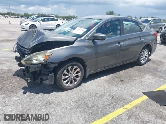 ✅ 2019 Nissan Sentra SV • VIN: 3N1AB7AP6KL608116 • Lot: 42962586. Wystawiony na IAAI z przebiegiem 81 023 mil. Bezpłatny archiwum sprzedaży aukcyjnych z USA i szczegółowy raport historii pojazdu na DreamBid. Zdjęcie 18.