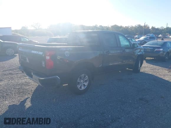 ✅ 2019 Chevrolet Silverado 1500 LT • VIN: 1GCPYDEK3KZ357065 • Lot: 43402770. Wystawiony na IAAI z przebiegiem 91 459 mil. Bezpłatny archiwum sprzedaży aukcyjnych z USA i szczegółowy raport historii pojazdu na DreamBid. Zdjęcie 4.
