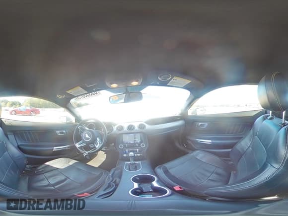 ✅ 2020 Ford Mustang EcoBoost Premium • VIN: 1FA6P8TH8L5119143 • Лот: 85355675. Опубликован ранее на Copart с пробегом 95 243 миль. Бесплатный доступ к архиву аукционных продаж из США и подробный отчёт об истории автомобиля на DreamBid. Изображение 14.