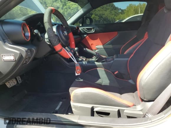 ✅ 2024 Toyota 86 TRUENO Edition • VIN: JF1ZNBM13R8750794 • Лот: 68859755. Опубликован ранее на Copart с пробегом 11 962 миль. Бесплатный доступ к архиву аукционных продаж из США и подробный отчёт об истории автомобиля на DreamBid. Изображение 7.