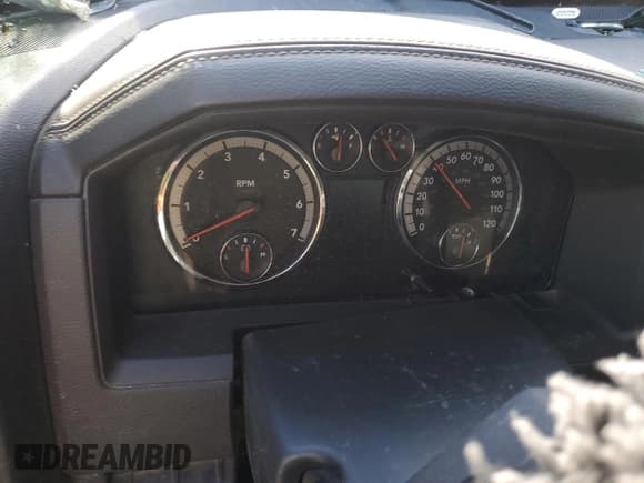 ✅ 2010 Dodge 1500 Laramie • VIN: 1D7RV1CT2AS212642 • Lot: 69641634. Wystawiony na Copart z przebiegiem Nie podano. Bezpłatny archiwum sprzedaży aukcyjnych z USA i szczegółowy raport historii pojazdu na DreamBid. Zdjęcie 9.