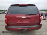 ✅ 2007 Chevrolet Suburban LT • VIN: 1GNFK163X7J319302 • Lot: 62494594. Wystawiony na Copart z przebiegiem 116 085 mil. Bezpłatny archiwum sprzedaży aukcyjnych z USA i szczegółowy raport historii pojazdu na DreamBid. Zdjęcie 6.