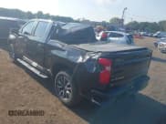 ✅ 2019 Chevrolet Silverado 1500 RST • VIN: 3GCUYEED9KG102561 • Lot: 43216999. Wystawiony na IAAI z przebiegiem 76 081 mil. Bezpłatny archiwum sprzedaży aukcyjnych z USA i szczegółowy raport historii pojazdu na DreamBid. Zdjęcie 17.