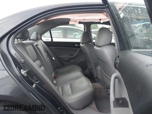 ✅ 2006 Acura TSX • VIN: JH4CL968X6C011258 • Lot: 42452114. Wystawiony na IAAI z przebiegiem 181 003 mil. Bezpłatny archiwum sprzedaży aukcyjnych z USA i szczegółowy raport historii pojazdu na DreamBid. Zdjęcie 8.