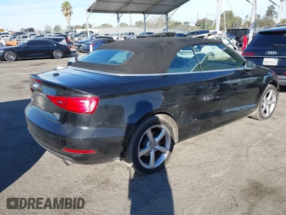 ✅ 2015 Audi A3 • VIN: WAU7FLFF0F1060807 • Lot: 40776189. Listed on IAAI with 116,742 mi. Free auction sales archive from the USA and detailed vehicle history report at DreamBid. Image 4.