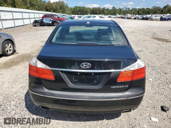 ✅ 2011 Hyundai Genesis • VIN: KMHGC4DFXBU140253 • Лот: 84727875. Опубликован ранее на Copart с пробегом 131 887 миль. Бесплатный доступ к архиву аукционных продаж из США и подробный отчёт об истории автомобиля на DreamBid. Изображение 6.