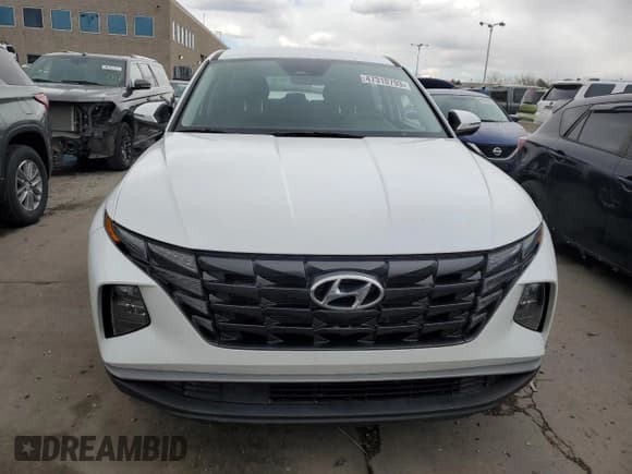 ✅ 2022 Hyundai Tucson SE • VIN: 5NMJACAE8NH082810 • Lot: 47310793. Wystawiony na Copart z przebiegiem 18 369 mil. Bezpłatny archiwum sprzedaży aukcyjnych z USA i szczegółowy raport historii pojazdu na DreamBid. Zdjęcie 5.
