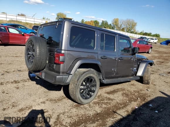 ✅ 2021 Jeep Wrangler Unlimited Sahara • VIN: 1C4JJXP62MW676649 • Лот: 82445105. Опубликован ранее на Copart с пробегом Не указан. Бесплатный доступ к архиву аукционных продаж из США и подробный отчёт об истории автомобиля на DreamBid. Изображение 3.