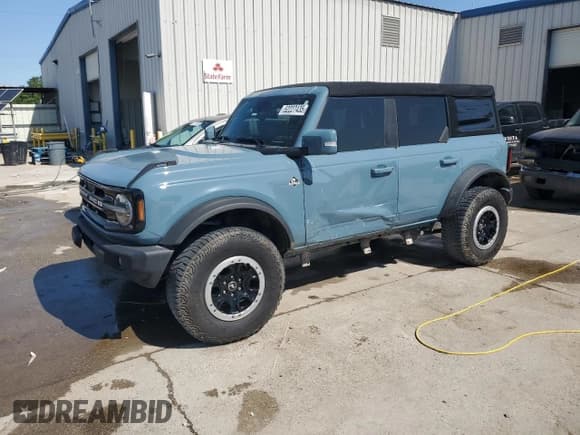 ✅ 2022 Ford Bronco • VIN: 1FMEE5DP3NLB62749 • Лот: 52227435. Опубликован ранее на Copart с пробегом 59 444 миль. Бесплатный доступ к архиву аукционных продаж из США и подробный отчёт об истории автомобиля на DreamBid. Изображение 1.