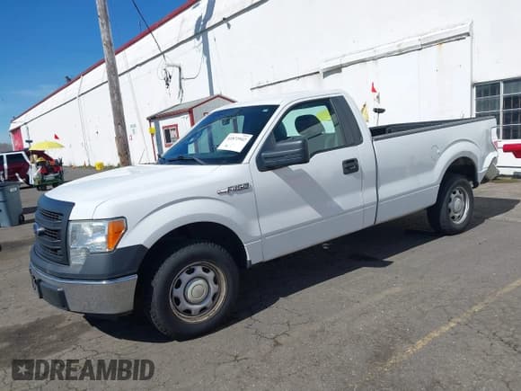 ✅ 2014 Ford F-150 XL • VIN: 1FTMF1CM3EKD07226 • Lot: 41872942. Wystawiony na IAAI z przebiegiem 85 410 mil. Bezpłatny archiwum sprzedaży aukcyjnych z USA i szczegółowy raport historii pojazdu na DreamBid. Zdjęcie 2.