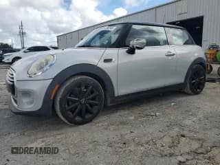 ✅ 2014 MINI Hardtop • VIN: WMWXM5C58ET933509 • Лот: 84392345. Опубликован ранее на Copart с пробегом 124 222 миль. Бесплатный доступ к архиву аукционных продаж из США и подробный отчёт об истории автомобиля на DreamBid. Изображение 1.
