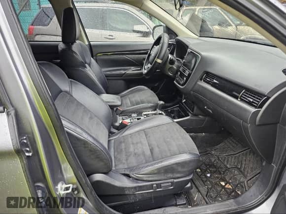 2019 Mitsubishi Outlander ES с VIN JA4AZ3A39KZ044527, выставлен на аукционе IAAI как лот 41815321 с пробегом 61 846 миль миль и . История ставок и продаж доступна на DreamBid. Изображение 5.