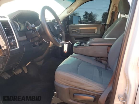 ✅ 2014 Ram 2500 SLT • VIN: 3C6TR5DT2EG230699 • Lot: 49121005. Listed on Copart with 187,519 mi. Free auction sales archive from the USA and detailed vehicle history report at DreamBid. Image 7.