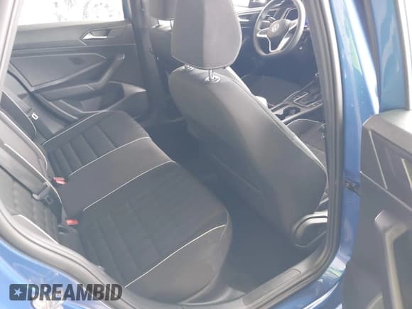 ✅ 2022 Volkswagen Jetta Sport • VIN: 3VWBM7BU3NM023523 • Лот: 42618751. Опубликован ранее на IAAI с пробегом 23 572 миль. Бесплатный доступ к архиву аукционных продаж из США и подробный отчёт об истории автомобиля на DreamBid. Изображение 8.