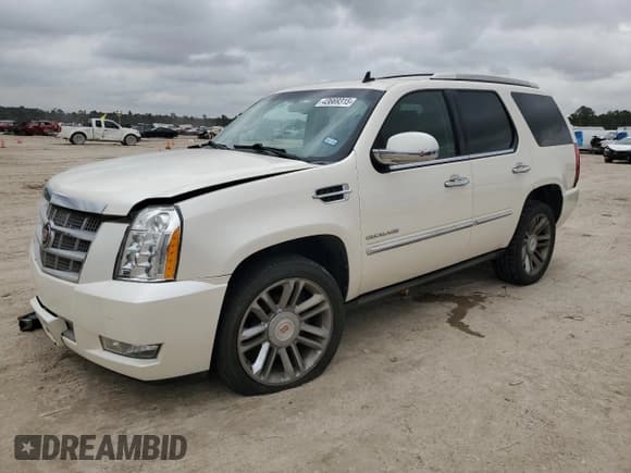 ✅ 2013 Cadillac Escalade Platinum Edition • VIN: 1GYS4DEF9DR124295 • Лот: 43669315. Опубликован ранее на Copart с пробегом 127 683 миль. Бесплатный доступ к архиву аукционных продаж из США и подробный отчёт об истории автомобиля на DreamBid. Изображение 1.