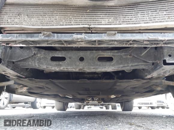 ✅ 2022 Genesis GV70 Sport • VIN: KMUMCDTC8NU073409 • Lot: 42165056. Wystawiony na IAAI z przebiegiem 78 392 mil. Bezpłatny archiwum sprzedaży aukcyjnych z USA i szczegółowy raport historii pojazdu na DreamBid. Zdjęcie 20.