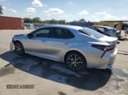 ✅ 2023 Toyota Camry SE • VIN: 4T1G11AK8PU760922 • Lot: 87302875. Wystawiony na Copart z przebiegiem 72 154 mil. Bezpłatny archiwum sprzedaży aukcyjnych z USA i szczegółowy raport historii pojazdu na DreamBid. Zdjęcie 2.